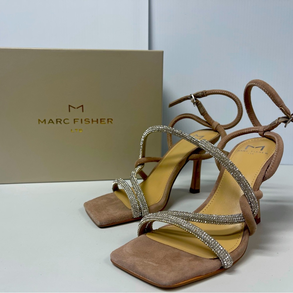 MARC FISHER LTD DEBBIE ANKLE STRAP - NEW